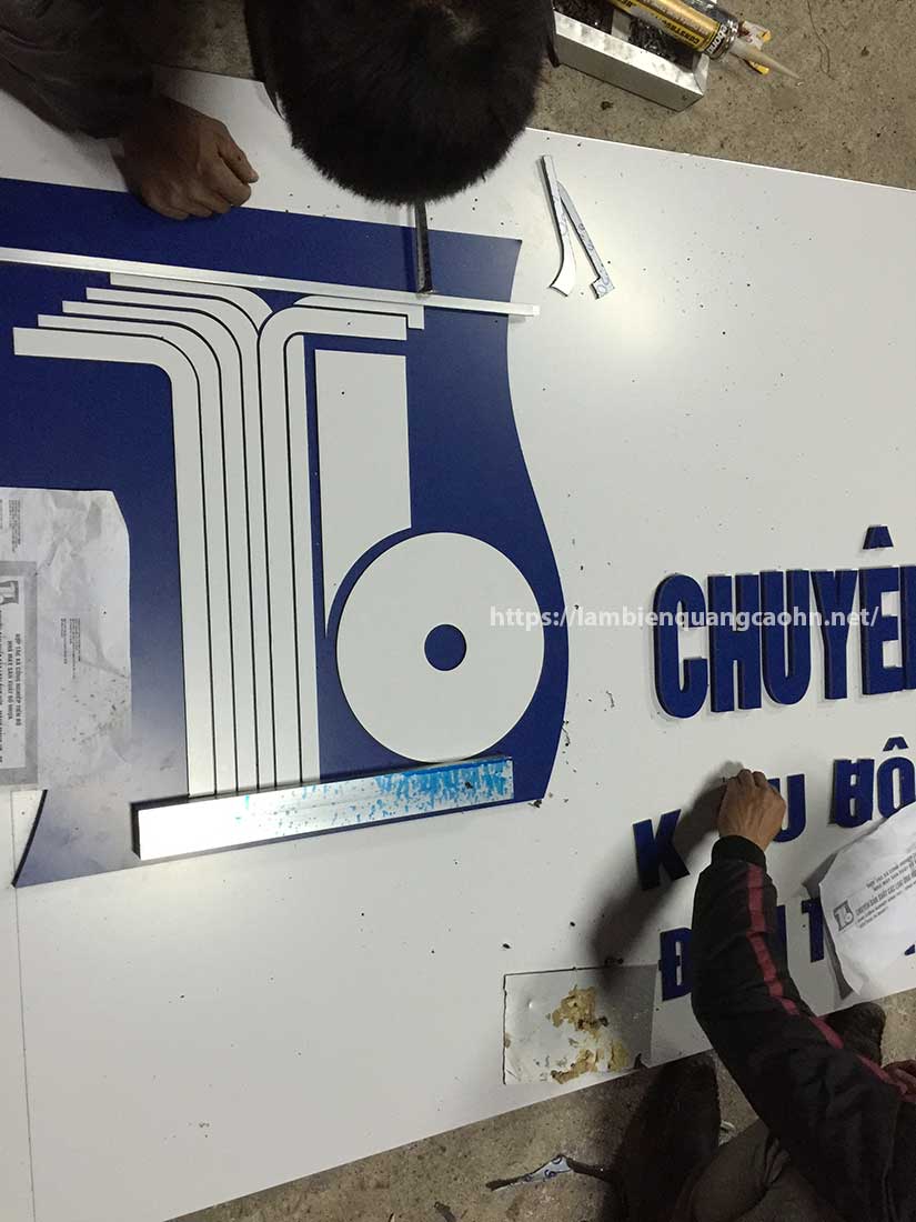 biển alu chữ nổi giá rẻ