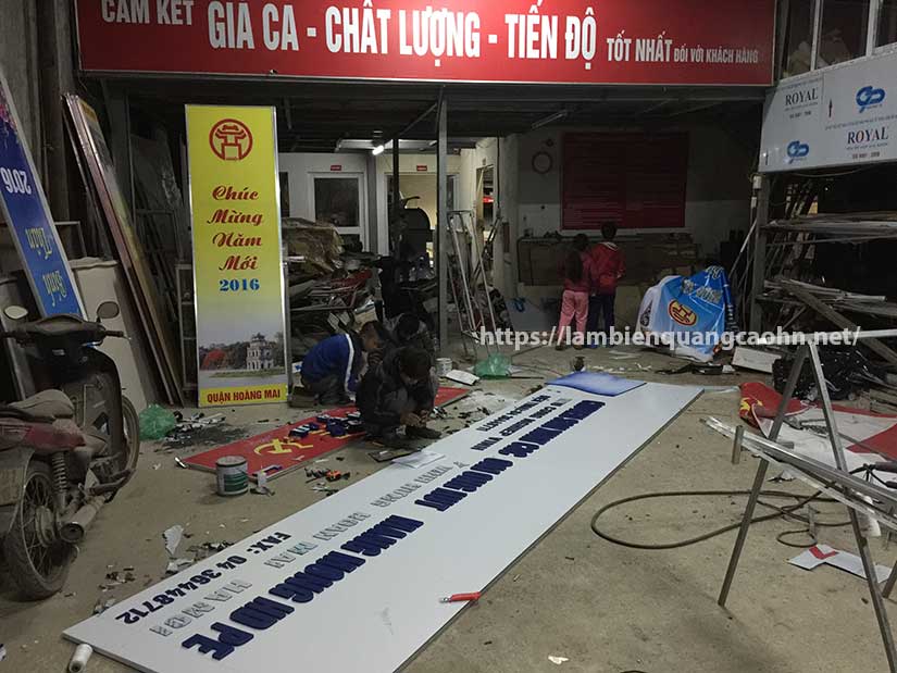 biển alu chữ nổi giá rẻ