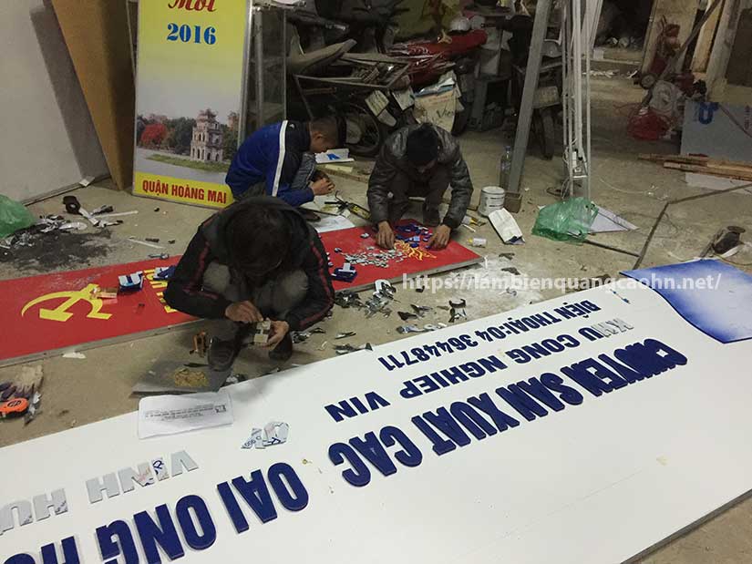 biển alu chữ nổi giá rẻ