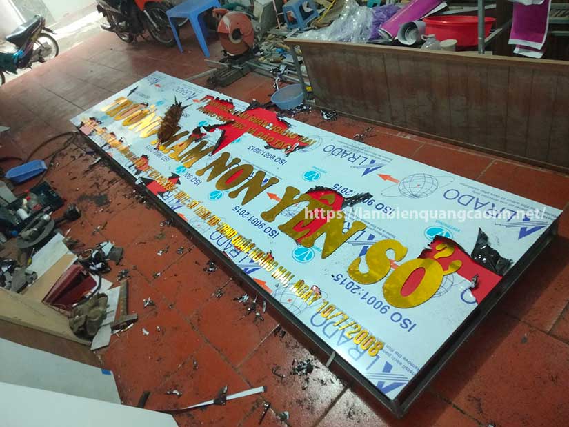 biển alu chữ nổi giá rẻ