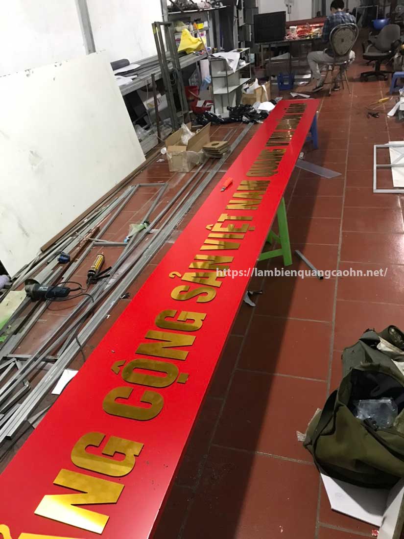biển alu chữ nổi giá rẻ