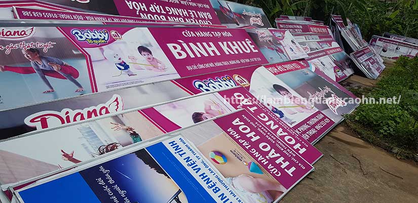 Biển bạt quảng cáo bạc màu