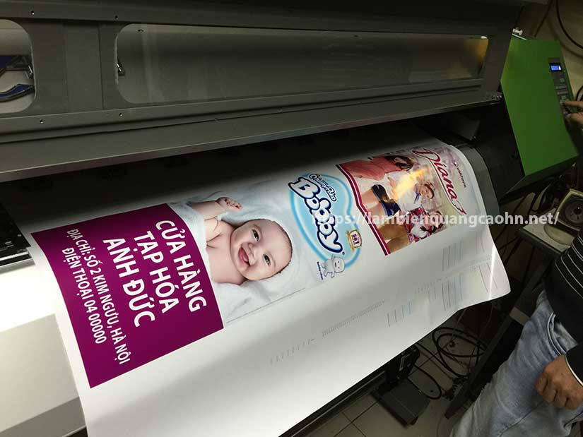 Biển bạt quảng cáo bạc màu