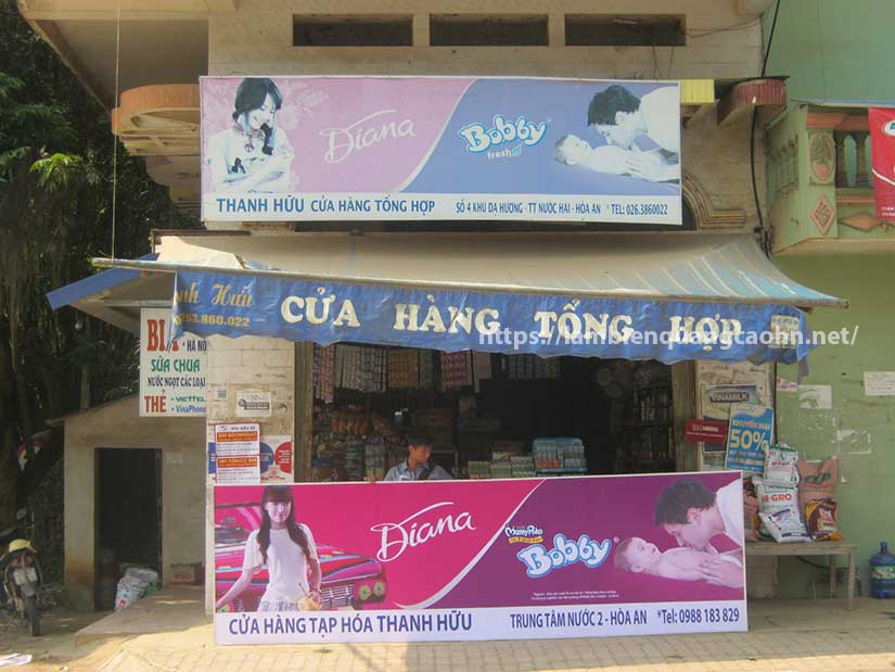 Biển bạt quảng cáo bạc màu