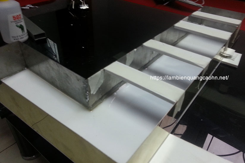 biển chữ nổi, chữ mica nổi, chữ mica đèn led, biển alu chữ nổi