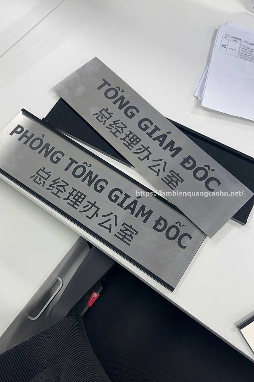 biển hiệu công ty