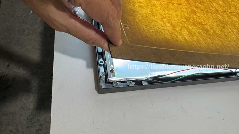 Biển hộp đèn siêu mỏng, biển hộp đèn led siêu mỏng, biển mica treo tường