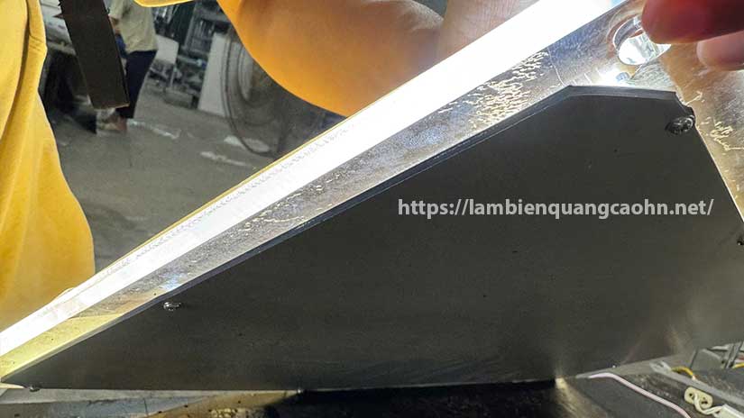 Biển hộp đèn siêu mỏng, biển hộp đèn led siêu mỏng, biển mica treo tường