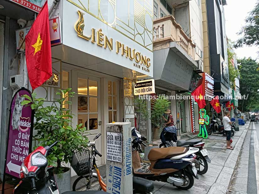 biển hộp đèn mica không viền