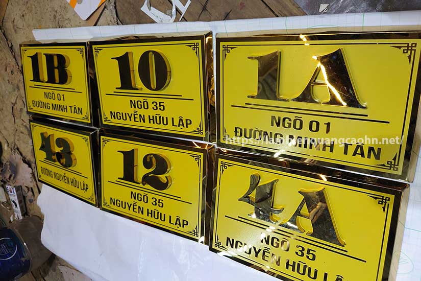 biển inox ăn mòn