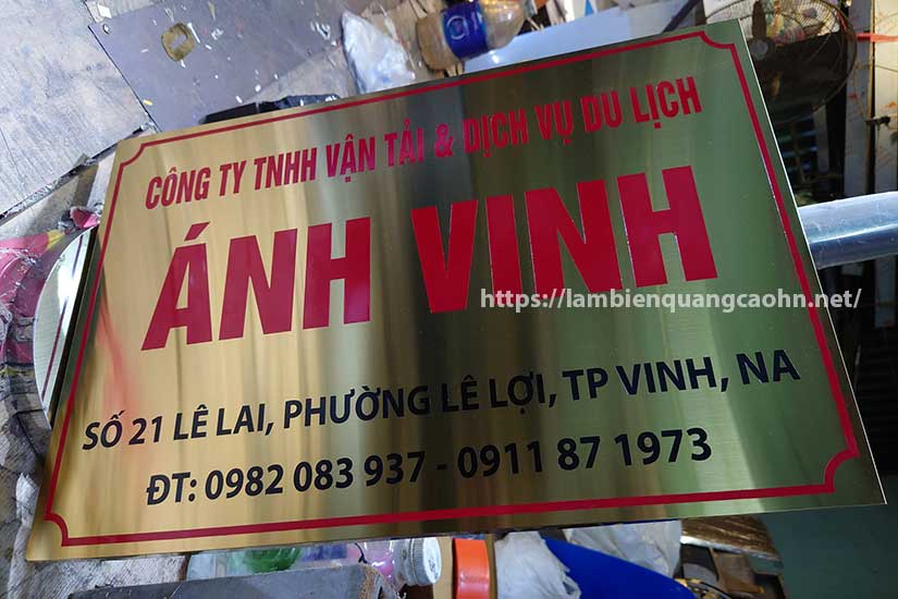 biển inox ăn mòn