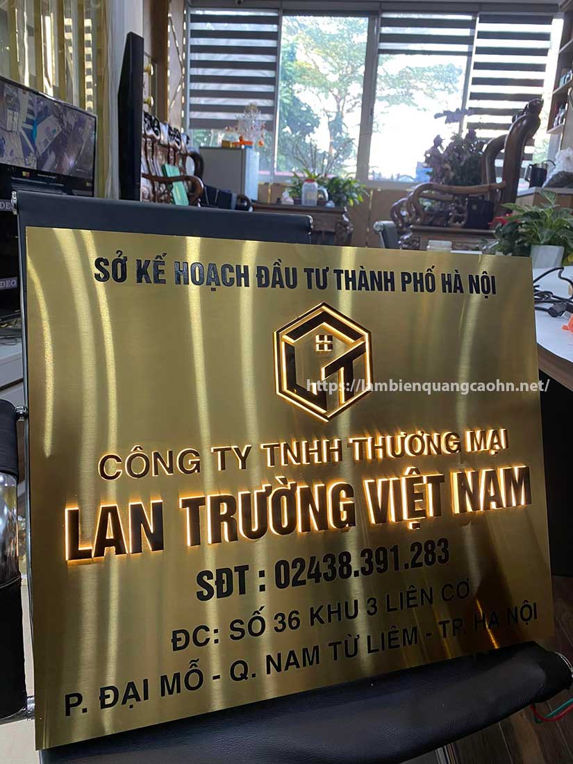 biển inox ăn mòn