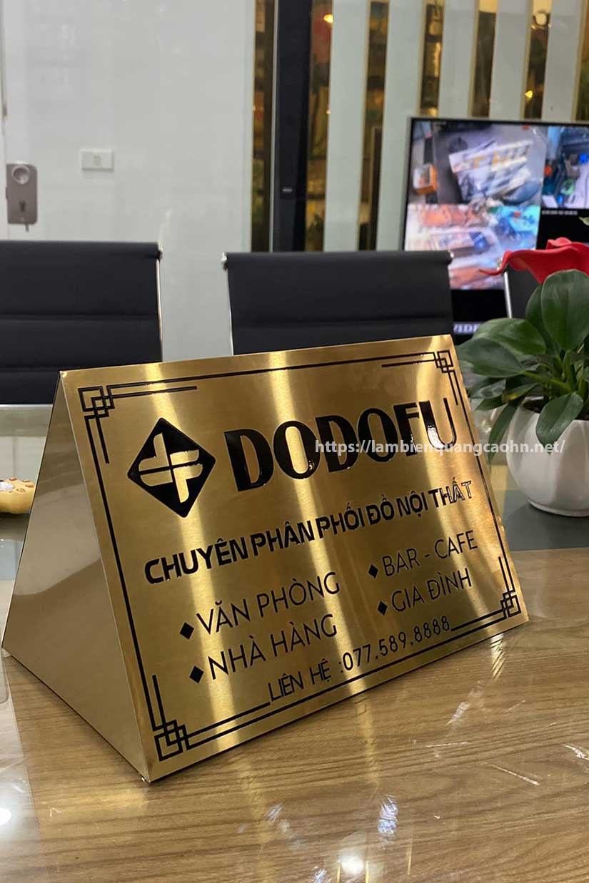 biển inox ăn mòn