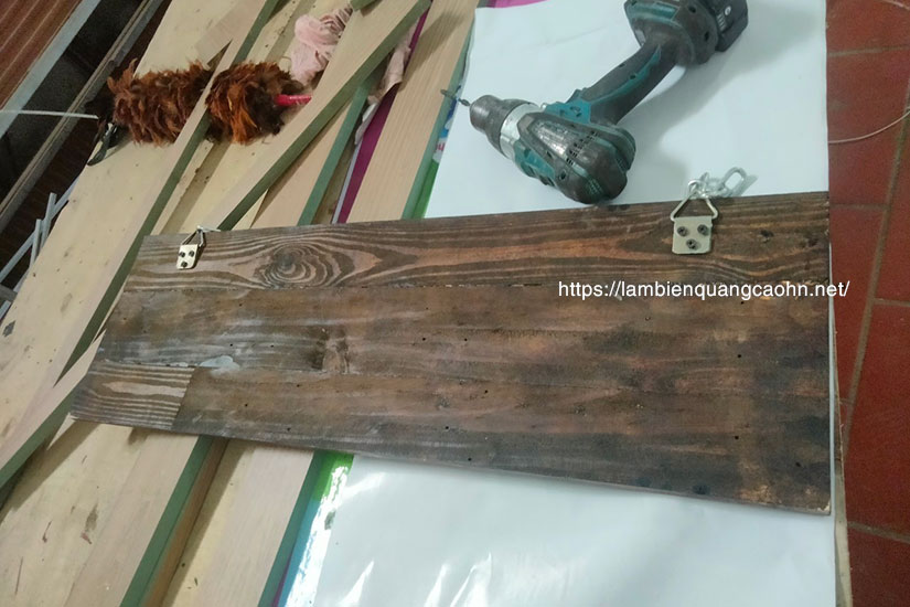 Biển gỗ, biển quảng cáo gỗ, biển quảng cáo vân gỗ, biển hiệu gỗ, bảng hiệu gỗ