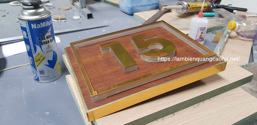 Biển gỗ, biển quảng cáo gỗ, biển quảng cáo vân gỗ, biển hiệu gỗ, bảng hiệu gỗ