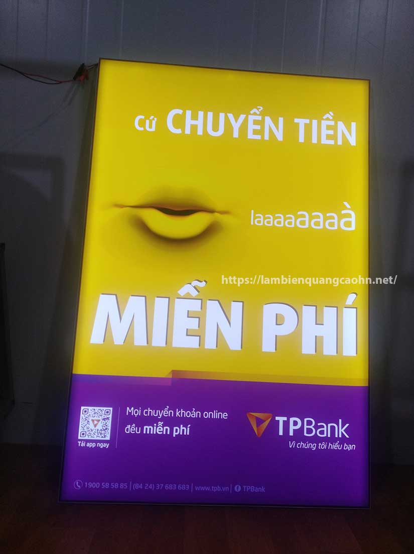 Biển quảng cáo hộp đèn