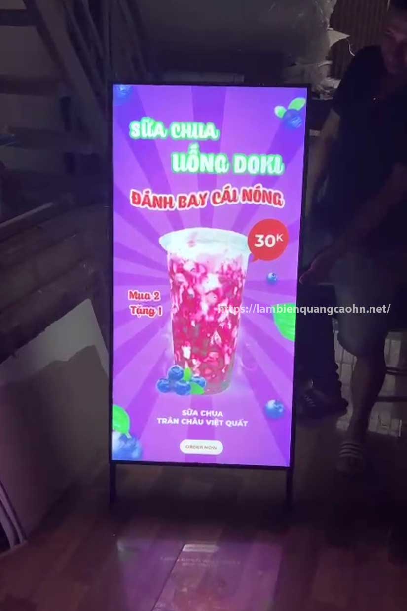 biển quảng cáo led chân chữ A