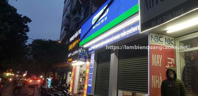 Biển quảng cáo nhà thuốc