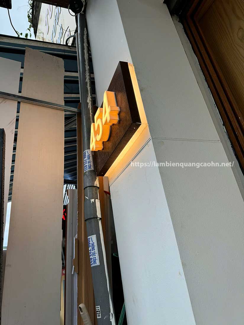 Biển quảng cáo sắt rỉ, biển sắt rỉ, biển sắt gỉ, corten sign