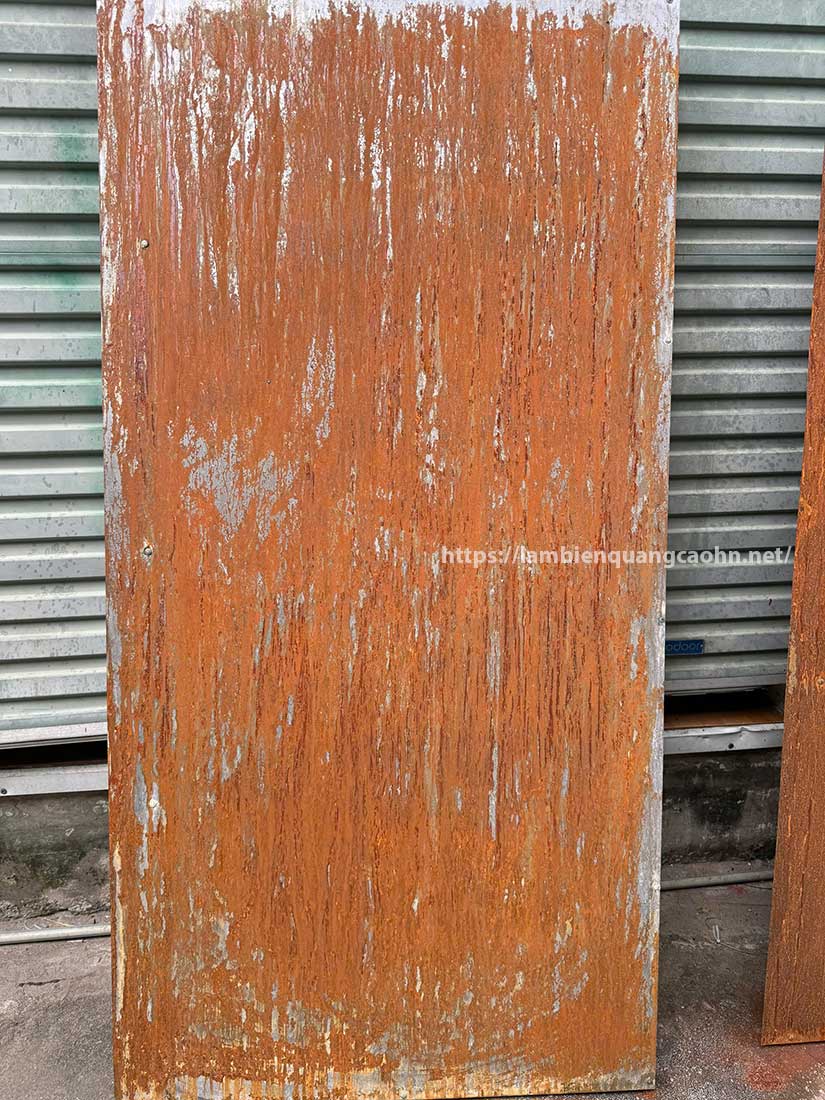 Biển quảng cáo sắt rỉ, biển sắt rỉ, biển sắt gỉ, corten sign