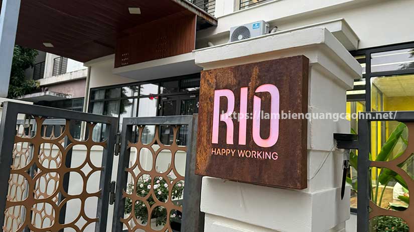 Biển quảng cáo sắt rỉ, biển sắt rỉ, biển sắt gỉ