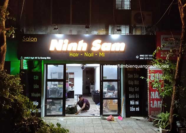 Biển quảng cáo tóc và móng