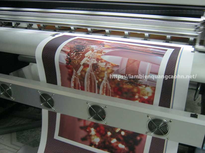 chân standee cuốn