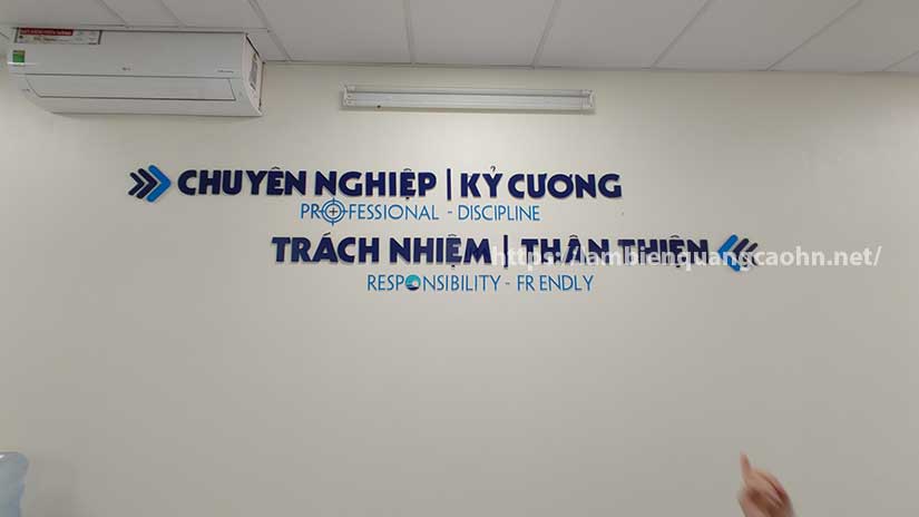 chữ nổi mica dán tường công ty