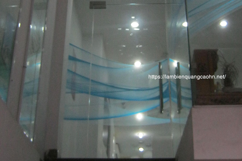 dán cửa kính, decal dán kính, decal trong