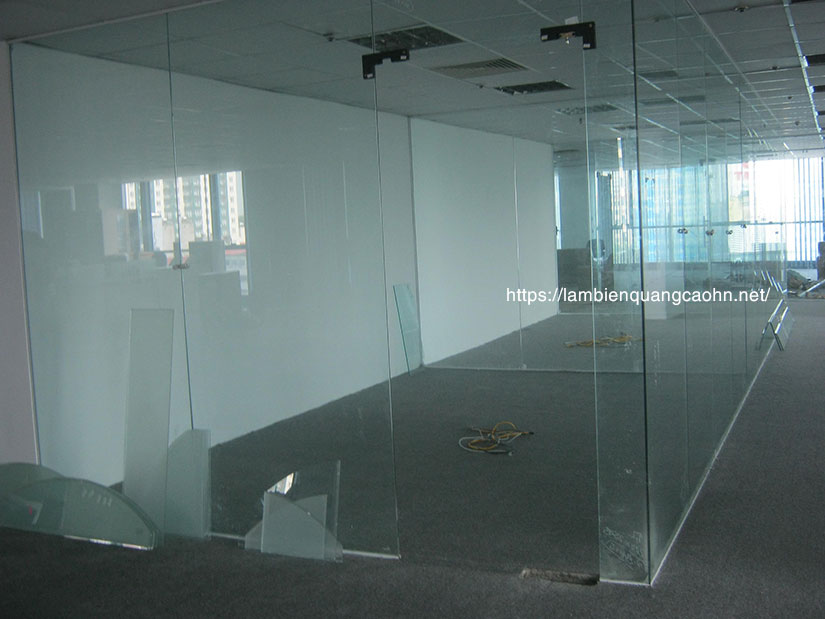 Dán kính mờ văn phòng, Giấy dán kính mờ, dán kính mờ, decal mờ dán kính, decal mờ.