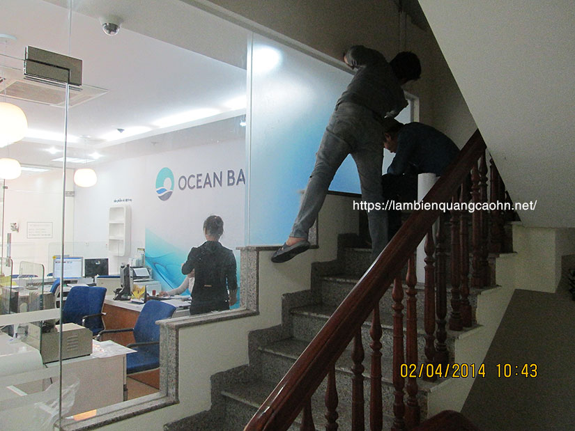 Dán kính mờ văn phòng, Giấy dán kính mờ, dán kính mờ, decal mờ dán kính, decal mờ.