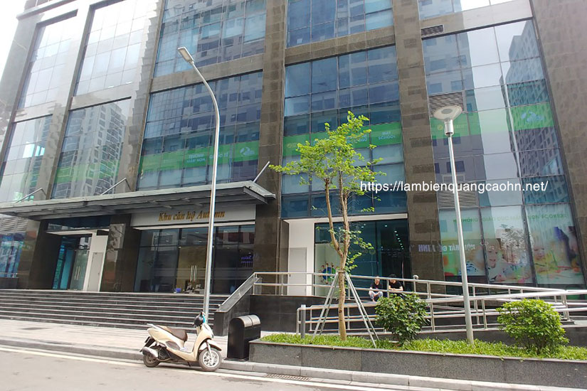 decal dán kính, đề can dán kính, dán decal, decal mờ, dán cửa kính, dán decal kính văn phòng