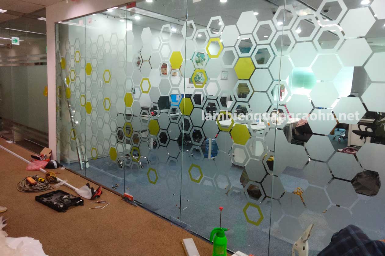 decal dán kính mờ hoa văn, decal mờ, dán kính văn phòng, dán decal kính