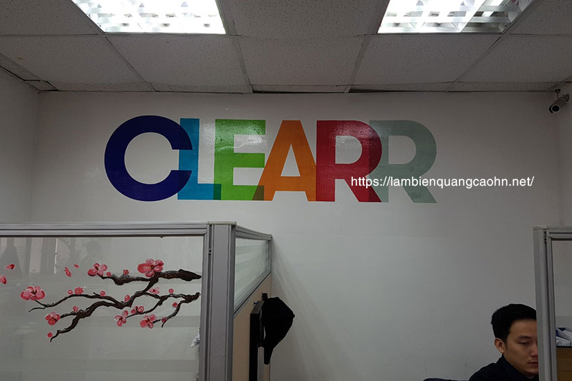 decal dán tường, dán decal lên tường, in decal để dán lên tường