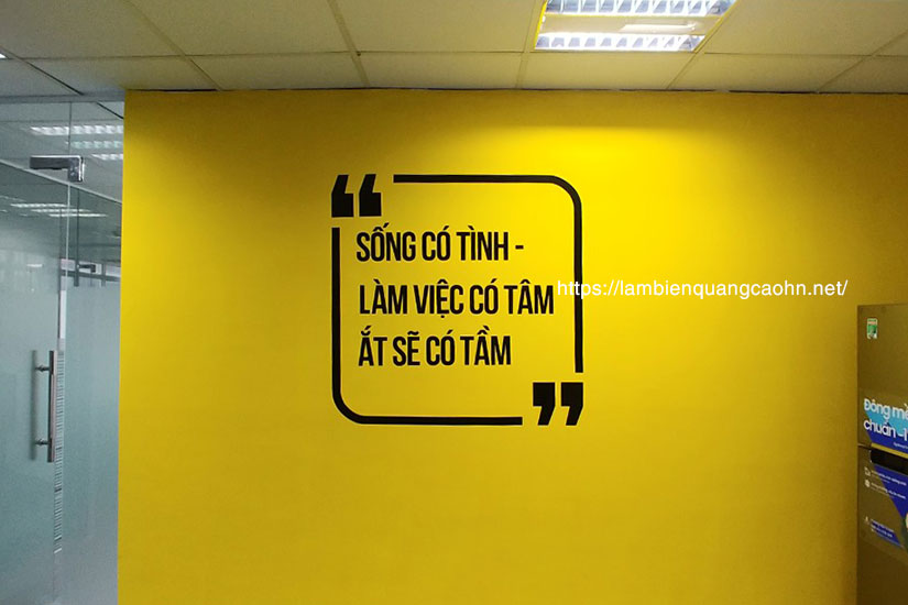 decal dán tường, dán decal lên tường, in decal để dán lên tường