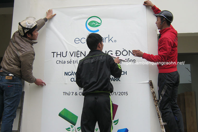 decal dán tường, dán decal lên tường, in decal để dán lên tường