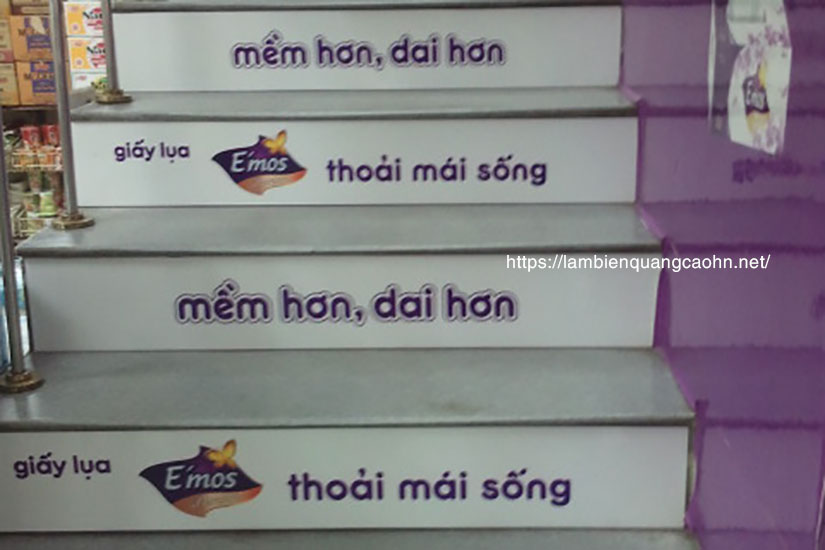 decal dán tường, dán decal lên tường, in decal để dán lên tường