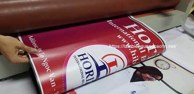 decal nam châm dẻo, decal nam châm, dán quảng cáo trên xe ô tô, logo nam châm, dán logo trên xe ô tôquan