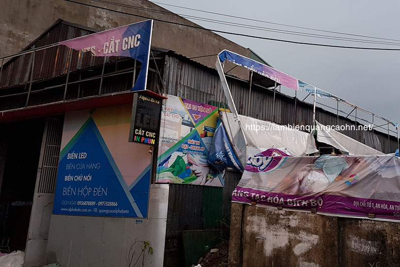 tận dụng khung biển cũ, sửa biển quảng cáo, làm biển quảng cáo, thay nội dung biển hiệu, thay mới mặt biển quảng cáo