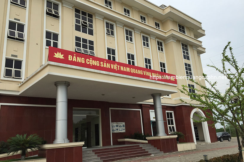 biển quảng cáo bạc màu, sửa chữa biển quảng cáo, độ bền các loại biển quảng cáo