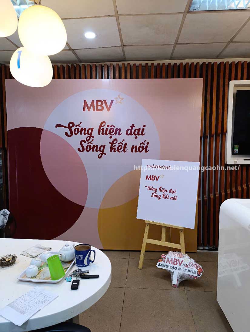 giá 3 chân, giá gỗ ba chân