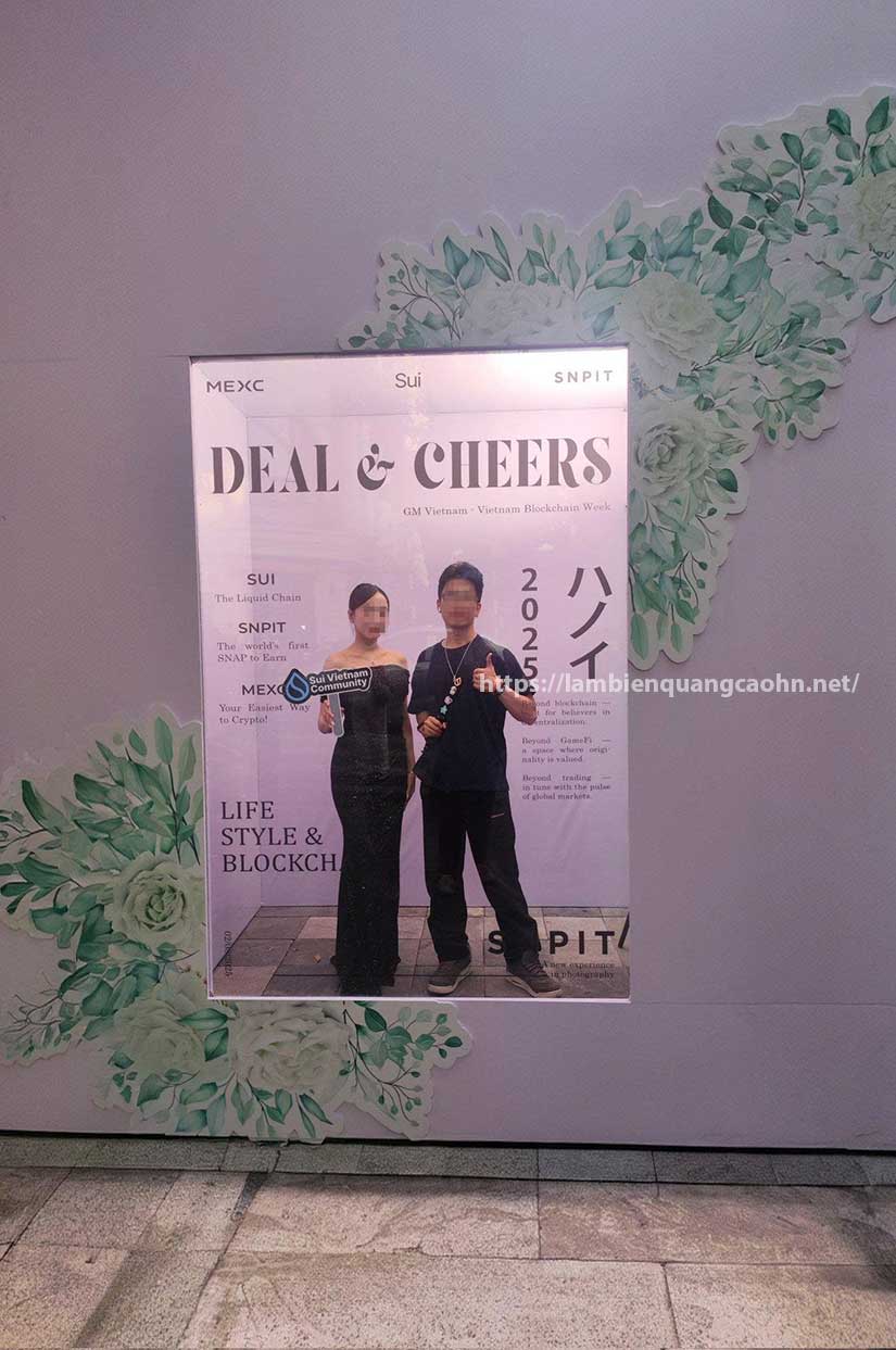 Khung hộp chụp ảnh check in