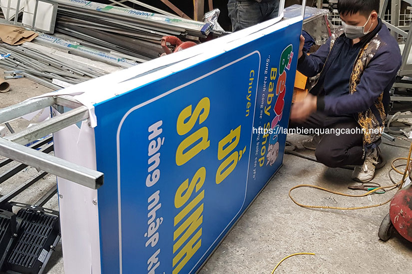 hộp đèn hiflex, biển hôp đèn, biển bạt hộp đèn, hộp đèn quảng cáo