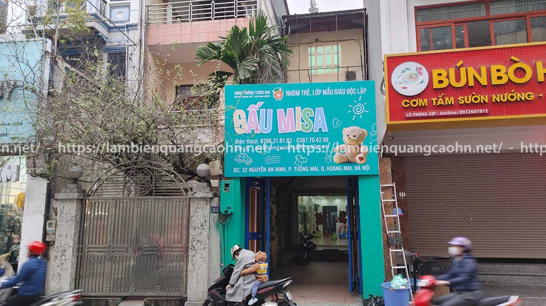 in bạt hiflex để làm biển cửa hàng, in bạt, biển bạt hiflex