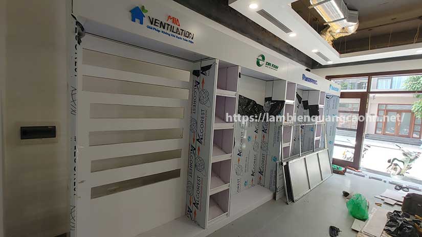 kệ trưng bày sản phẩm