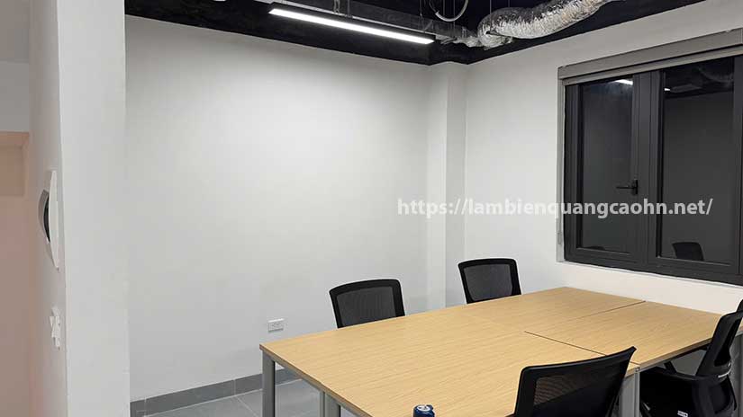 kệ trưng bày sản phẩm