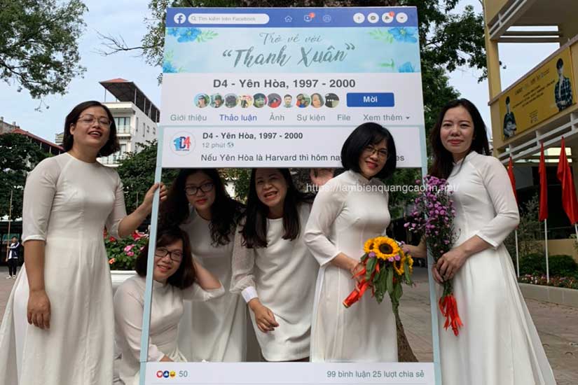 Khung chụp ảnh check in, khung chụp hình facebook,