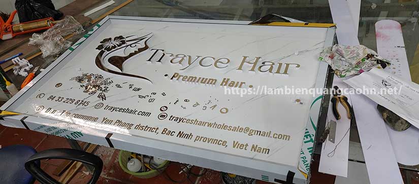 logo bán hàng online treo tường, logo live stream treo tường