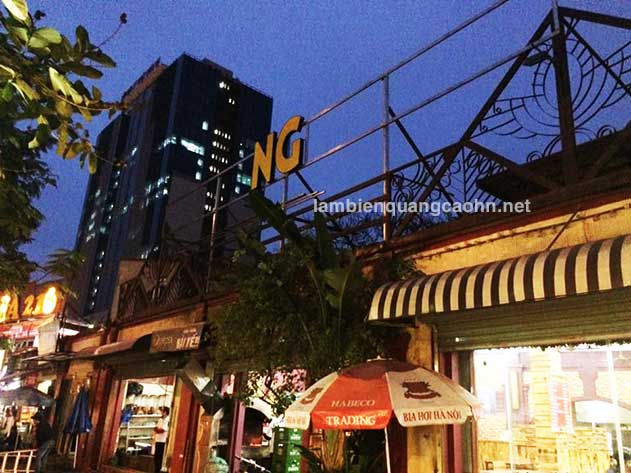 làm biển quảng cáo, làm biển cửa hàng, làm biển nhà hàng, biển chữ nổi, biển led