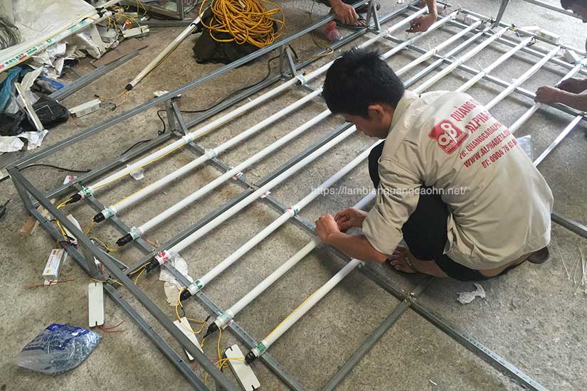 Biển quảng cáo hộp đèn